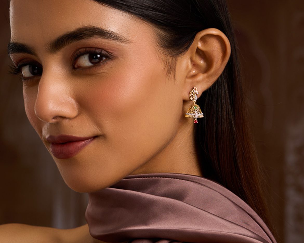 Green Earrings Everyone Is Wearing in 2026